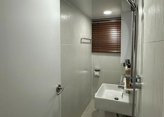 公寓 Rustic Mangwon - 1min Busstop, 1min Hangang Park 首爾